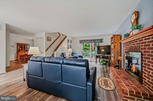 15 GLOUCESTER CT, Newark, DE 19702