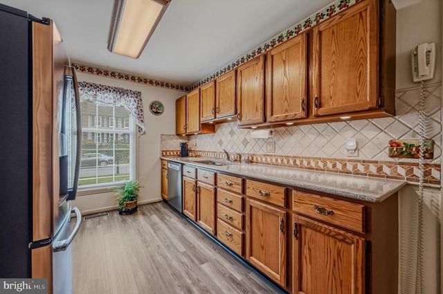 15 GLOUCESTER CT, Newark, DE 19702