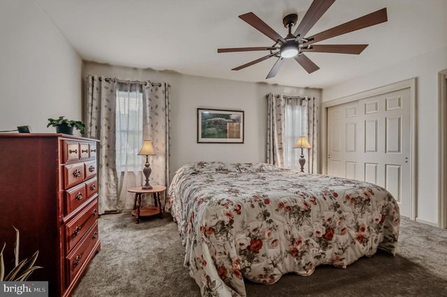 15 GLOUCESTER CT, Newark, DE 19702