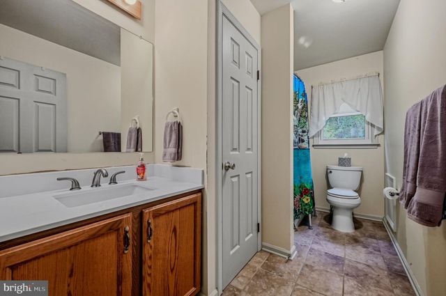 15 GLOUCESTER CT, Newark, DE 19702