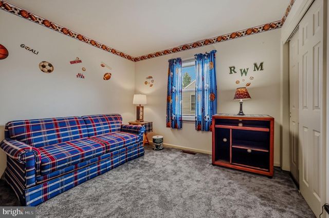 15 GLOUCESTER CT, Newark, DE 19702