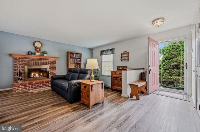 15 GLOUCESTER CT, Newark, DE 19702
