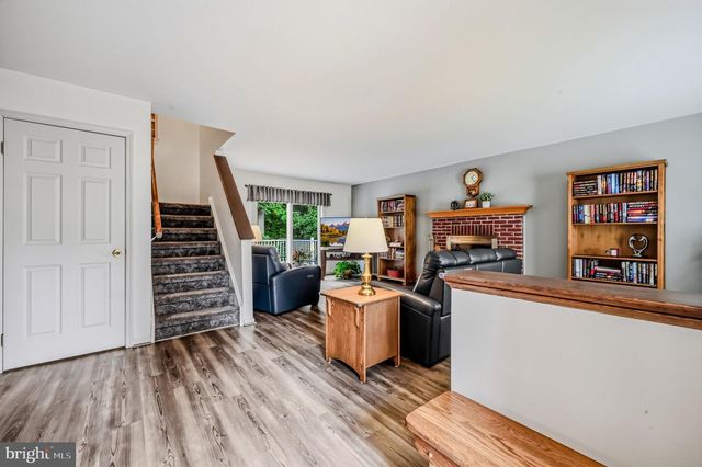 15 GLOUCESTER CT, Newark, DE 19702