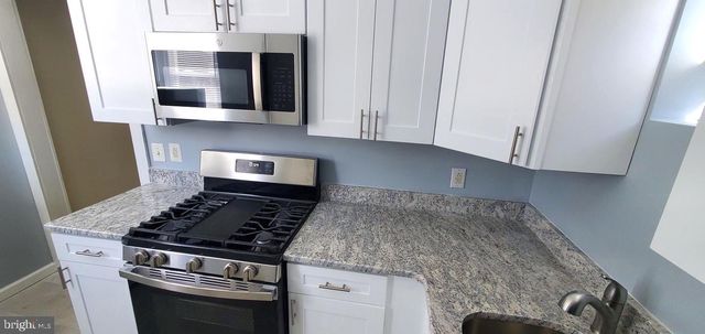 5012 WALNUT ST, Philadelphia, PA 19139