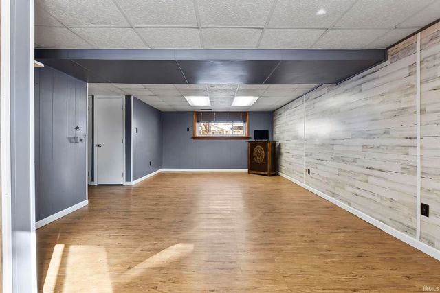 9040 E North Circle Drive, Churubusco, IN 46723