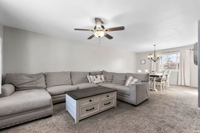 9040 E North Circle Drive, Churubusco, IN 46723