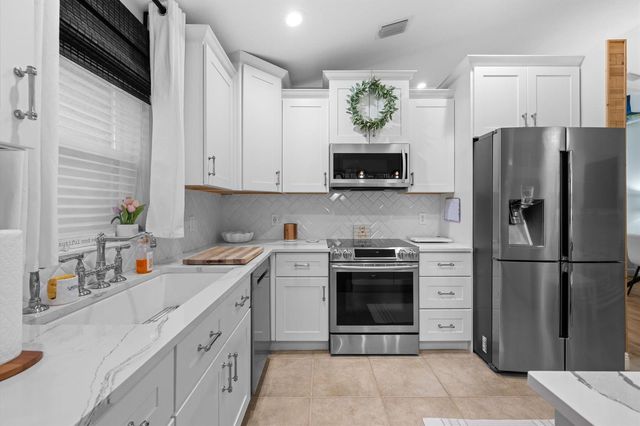 4221 Bluff Harbor Way, Wellington, FL 33449
