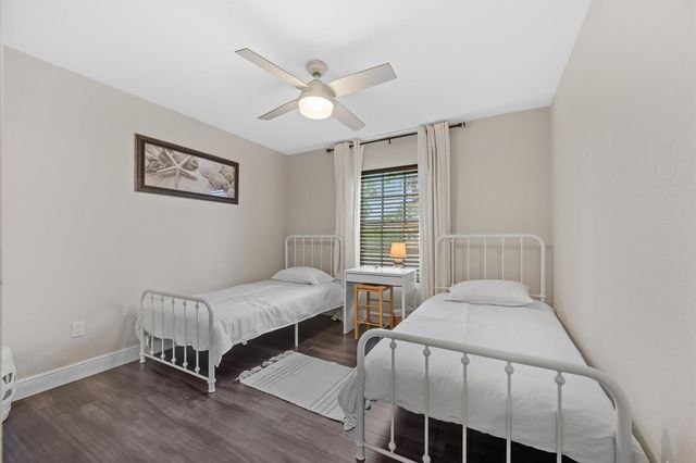 4221 Bluff Harbor Way, Wellington, FL 33449