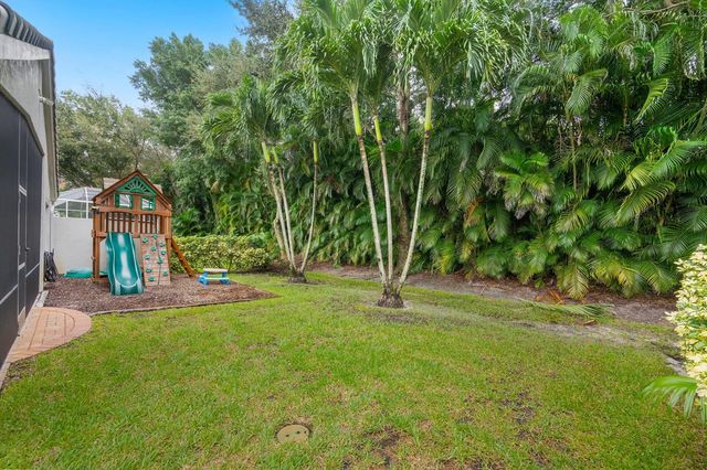 4221 Bluff Harbor Way, Wellington, FL 33449