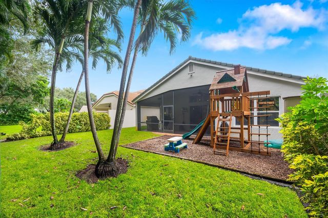 4221 Bluff Harbor Way, Wellington, FL 33449