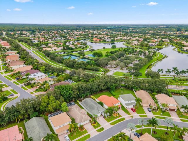 4221 Bluff Harbor Way, Wellington, FL 33449