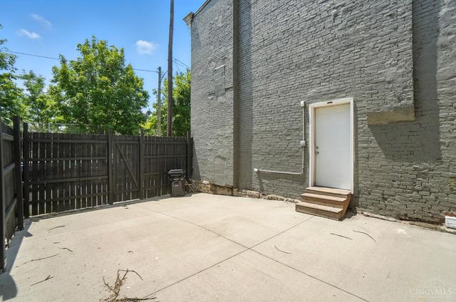 912 Livingston Street, Cincinnati, OH 45214