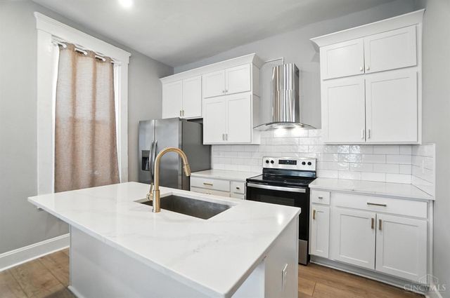 912 Livingston Street, Cincinnati, OH 45214