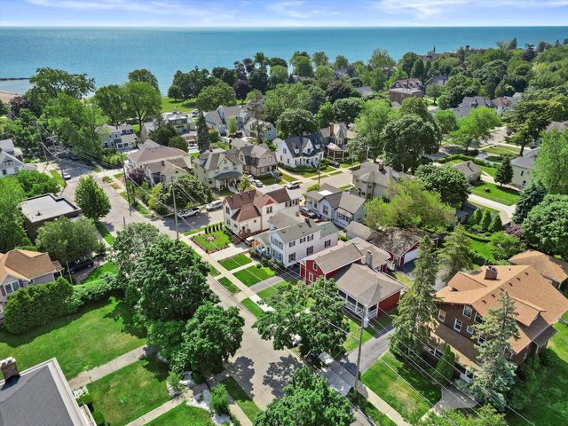 513 61st STREET, Kenosha, WI 53143