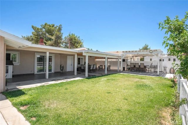 17090 Seaforth Street, Hesperia, CA 92345