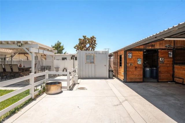 17090 Seaforth Street, Hesperia, CA 92345
