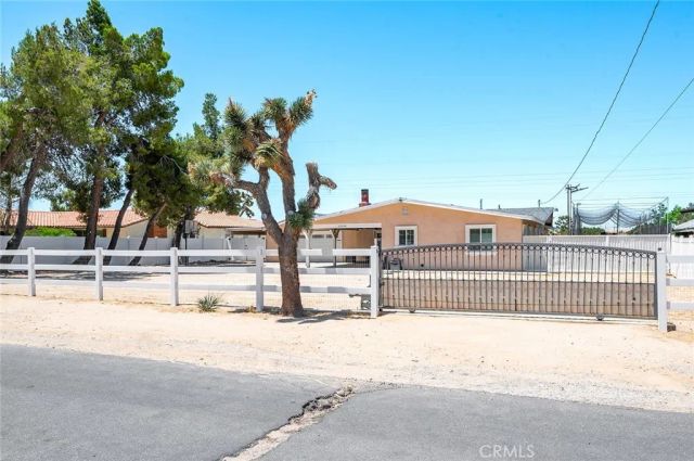 17090 Seaforth Street, Hesperia, CA 92345