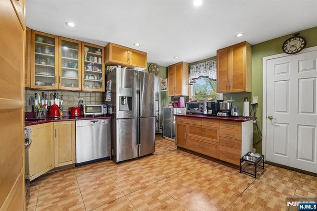 31-18 Norwood Drive, Fair Lawn, NJ 07410