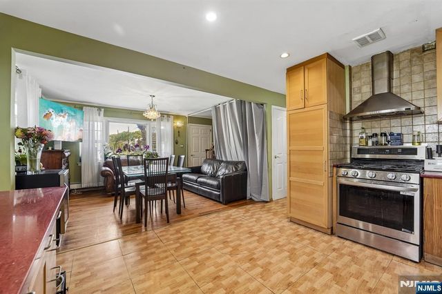 31-18 Norwood Drive, Fair Lawn, NJ 07410
