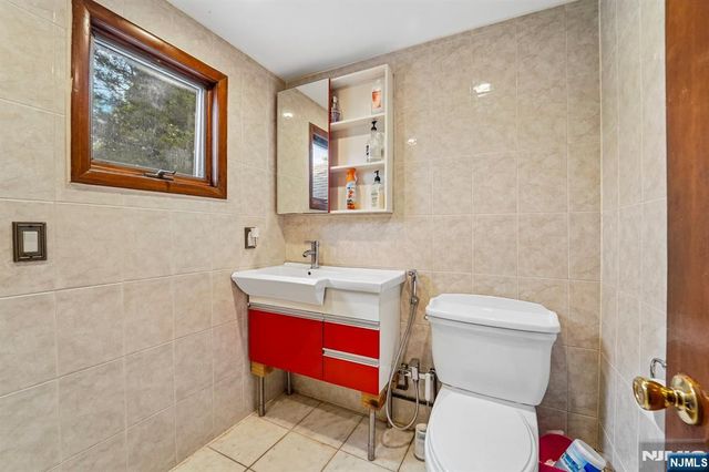 31-18 Norwood Drive, Fair Lawn, NJ 07410