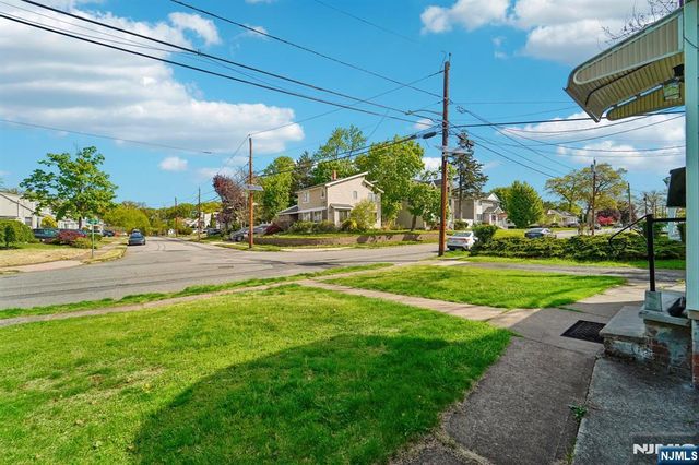 31-18 Norwood Drive, Fair Lawn, NJ 07410