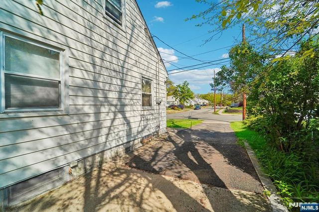 31-18 Norwood Drive, Fair Lawn, NJ 07410