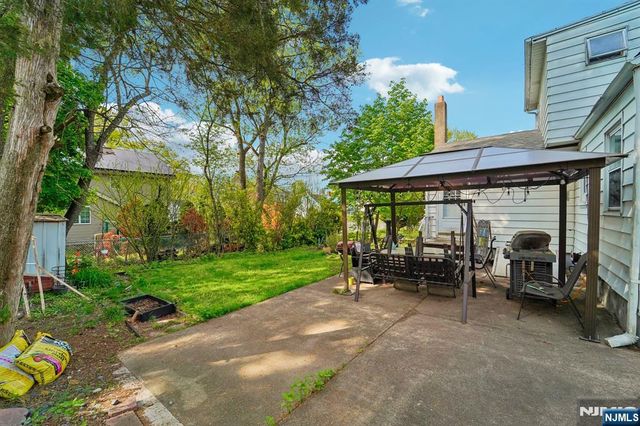 31-18 Norwood Drive, Fair Lawn, NJ 07410
