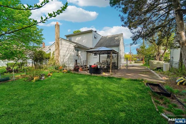31-18 Norwood Drive, Fair Lawn, NJ 07410