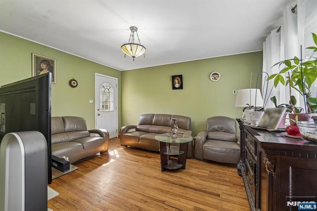 31-18 Norwood Drive, Fair Lawn, NJ 07410