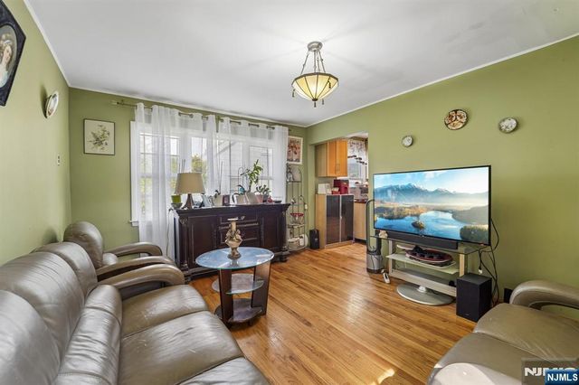 31-18 Norwood Drive, Fair Lawn, NJ 07410
