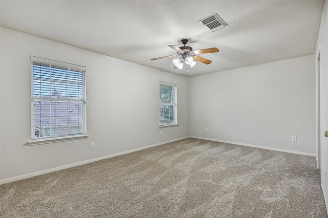 800 W Lake Circle, Friendswood, TX 77546