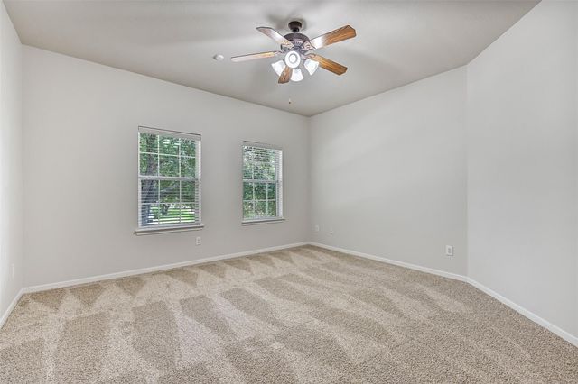 800 W Lake Circle, Friendswood, TX 77546
