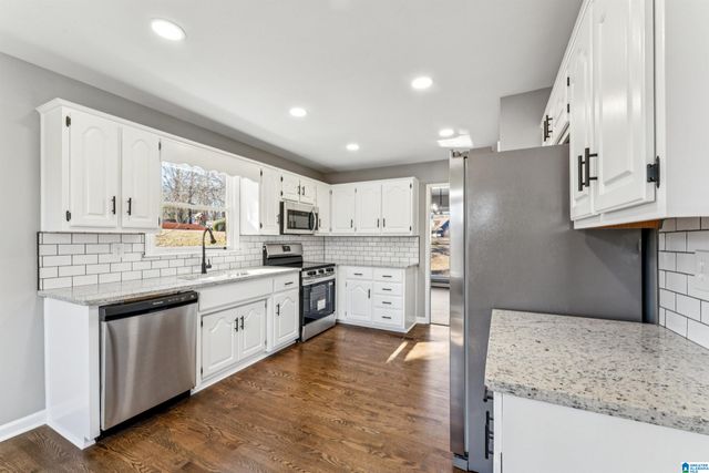 3043 HUNTERS RUN, Gardendale, AL 35071