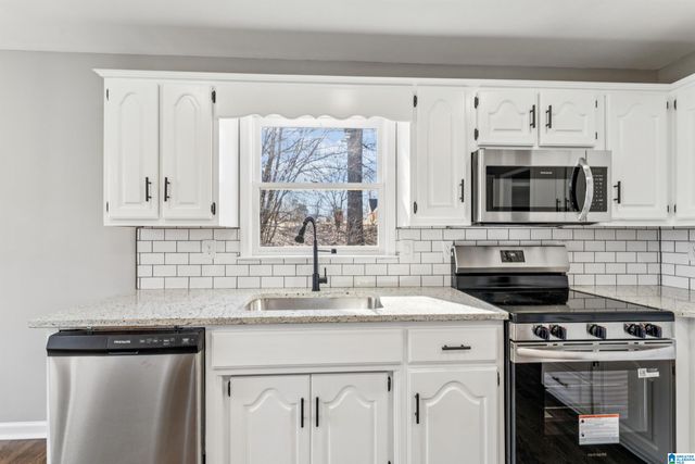 3043 HUNTERS RUN, Gardendale, AL 35071