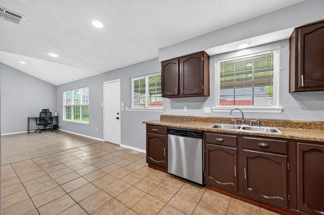 1327 Padstow Lane, Channelview, TX 77530