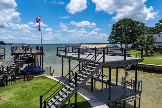 159 Seaside Drive, Gun Barrel City, TX 75156