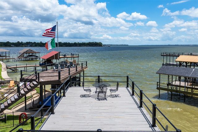159 Seaside Drive, Gun Barrel City, TX 75156