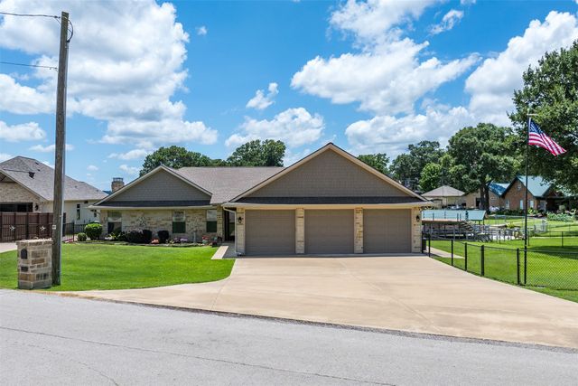 159 Seaside Drive, Gun Barrel City, TX 75156