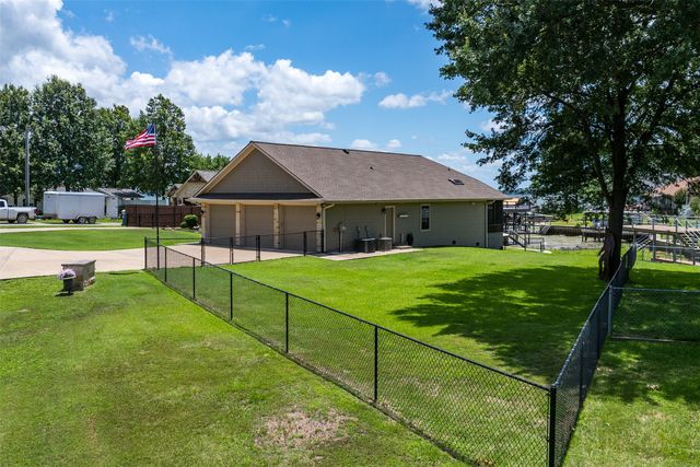 159 Seaside Drive, Gun Barrel City, TX 75156
