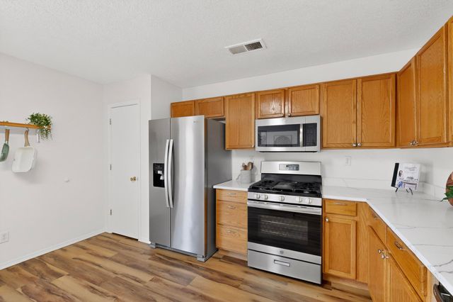 7609 Prairie Falcon Avenue NW, Albuquerque, NM 87114