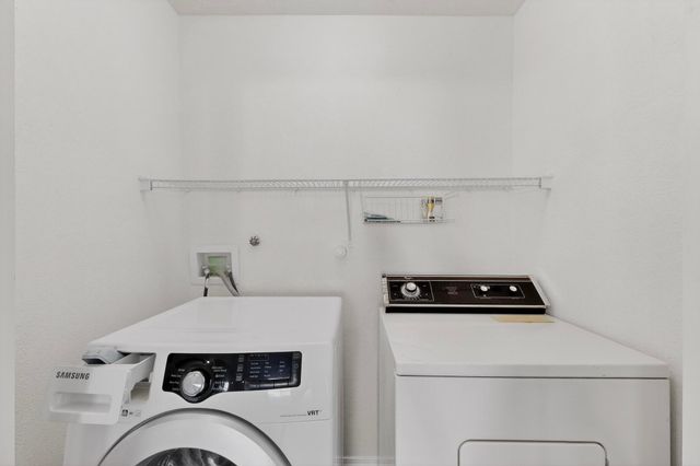 7609 Prairie Falcon Avenue NW, Albuquerque, NM 87114