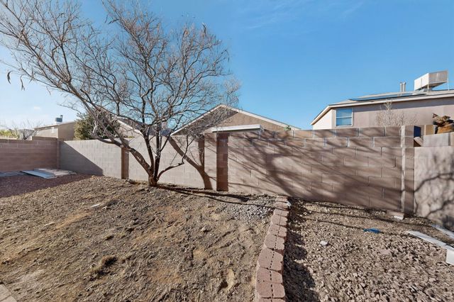 7609 Prairie Falcon Avenue NW, Albuquerque, NM 87114
