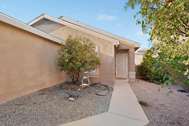 7609 Prairie Falcon Avenue NW, Albuquerque, NM 87114
