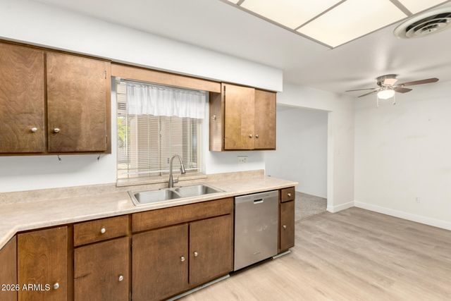 719 S PENROSE Circle, Mesa, AZ 85206