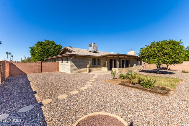 719 S PENROSE Circle, Mesa, AZ 85206