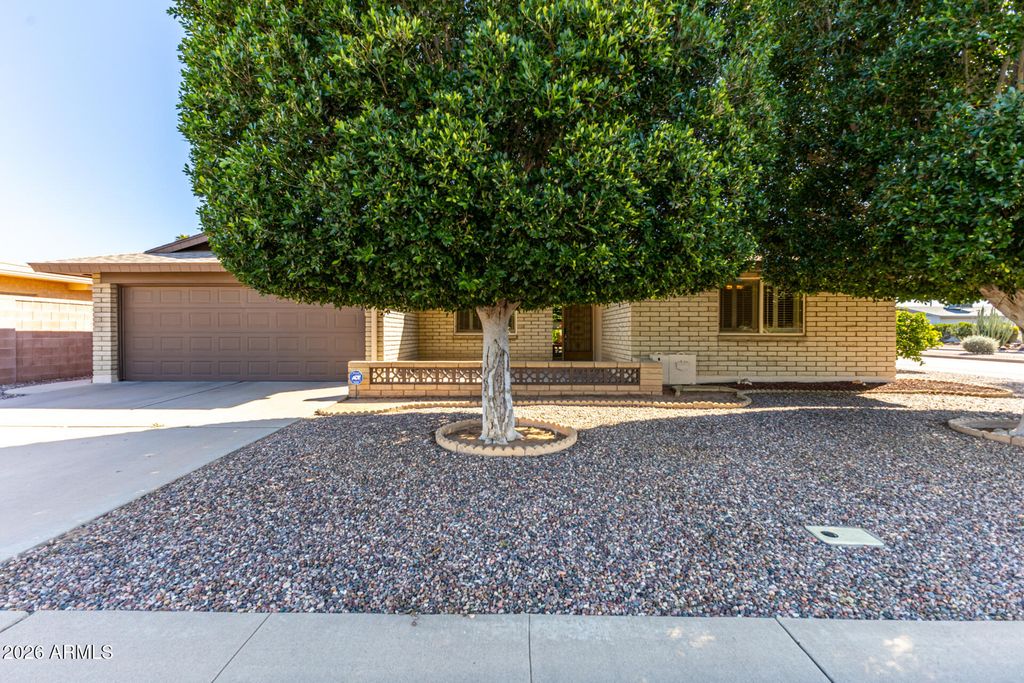 719 S PENROSE Circle, Mesa, AZ 85206