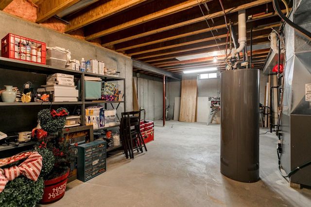 30 WEATHERSTONE DRIVE, Appleton, WI 54914