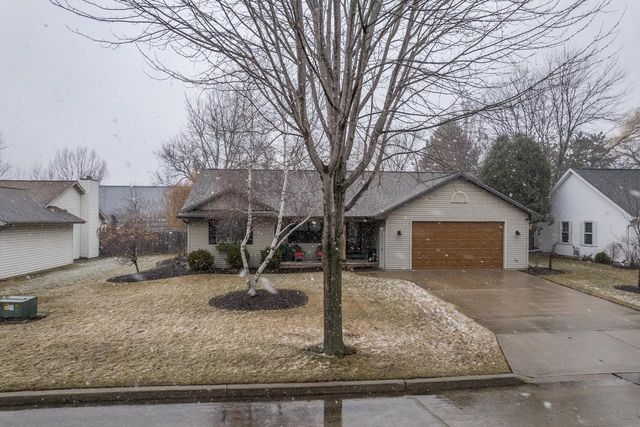 30 WEATHERSTONE DRIVE, Appleton, WI 54914