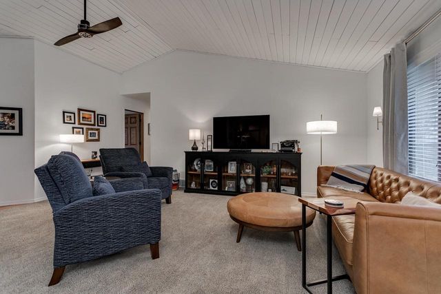 30 WEATHERSTONE DRIVE, Appleton, WI 54914