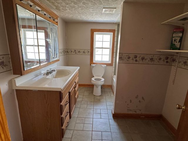 754 W Lone Oak Road, Clay City, KY 40312